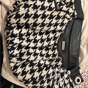 Miche Demi Black and White Houndstooth Cover